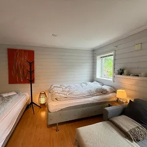 Cosy With Free Parking Bergen